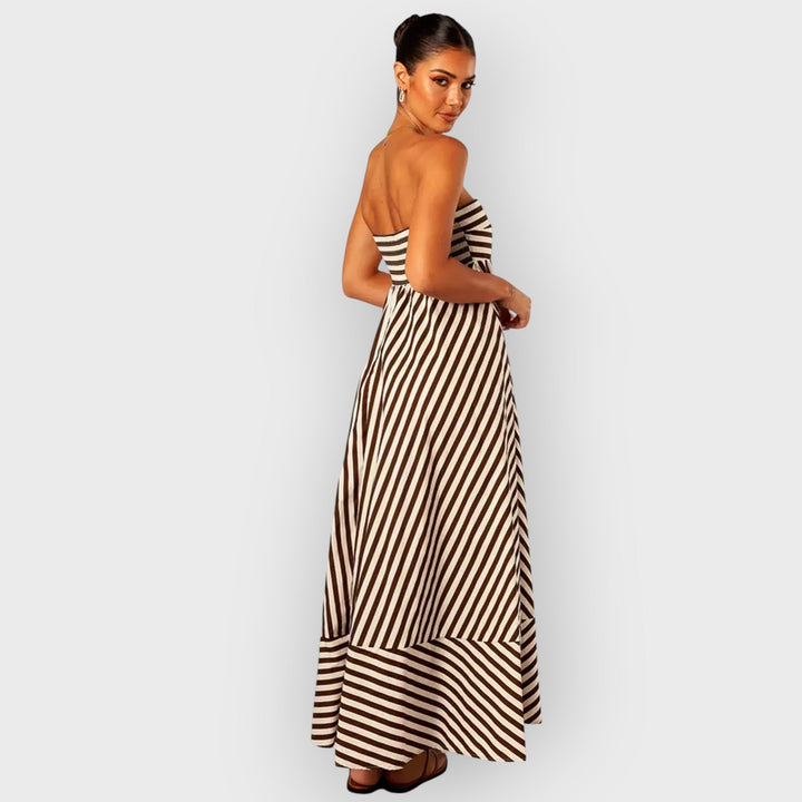 Nocturnal Charm Raffung Maxi-Kleid