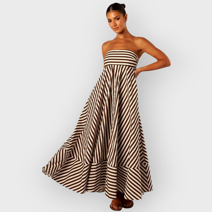 Nocturnal Charm Raffung Maxi-Kleid